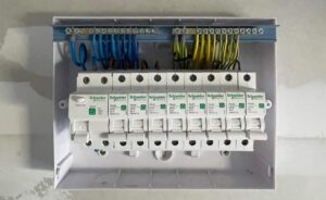 A lakáselosztó (biztosíték tábla)